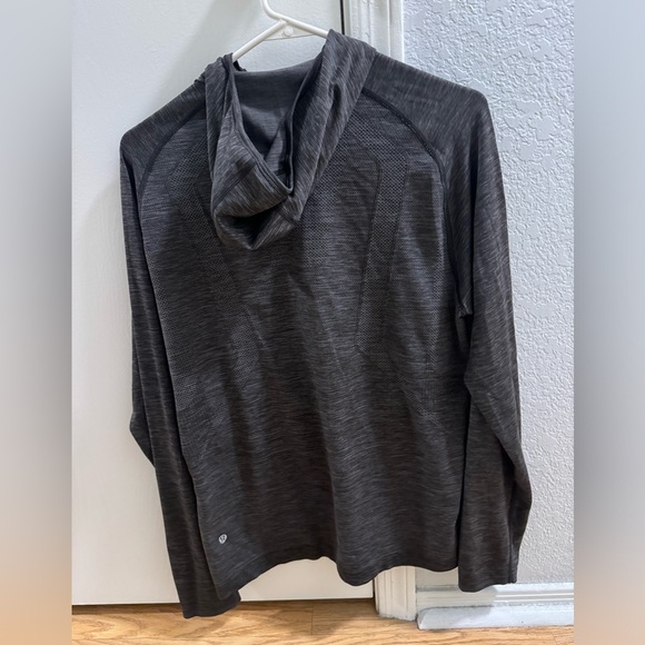 Lululemon Men’s Surge 1/4 Zip Hoodie - Picture 5 of 5